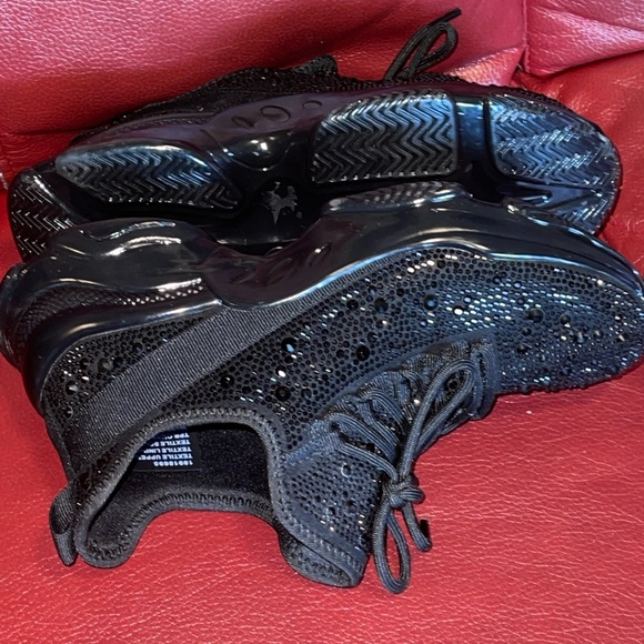 Rhinestone sneakers, wide width size 6 torrid - Picture 4 of 8